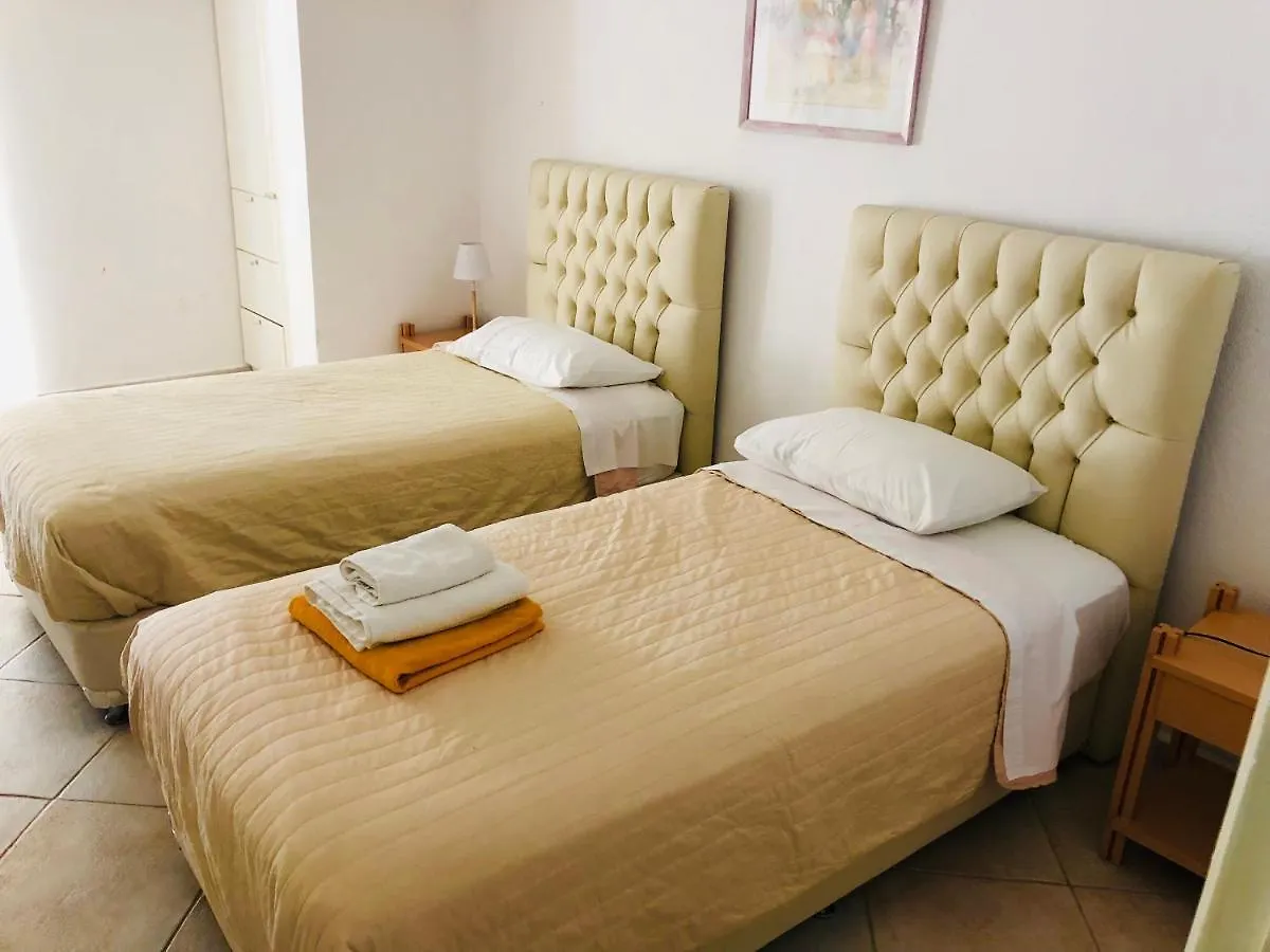 Villaparadiso Beach Front Villa Makris Gialos Argostoli  Argostoli (Kefalonia)