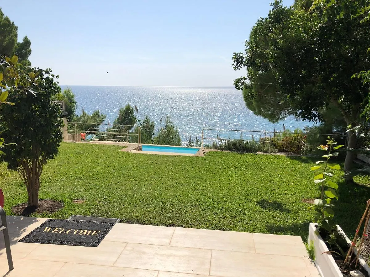 Villaparadiso Beach Front Villa Makris Gialos Argostoli  0*, Argostoli (Kefalonia)